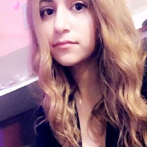 Meet your Posher, Karina